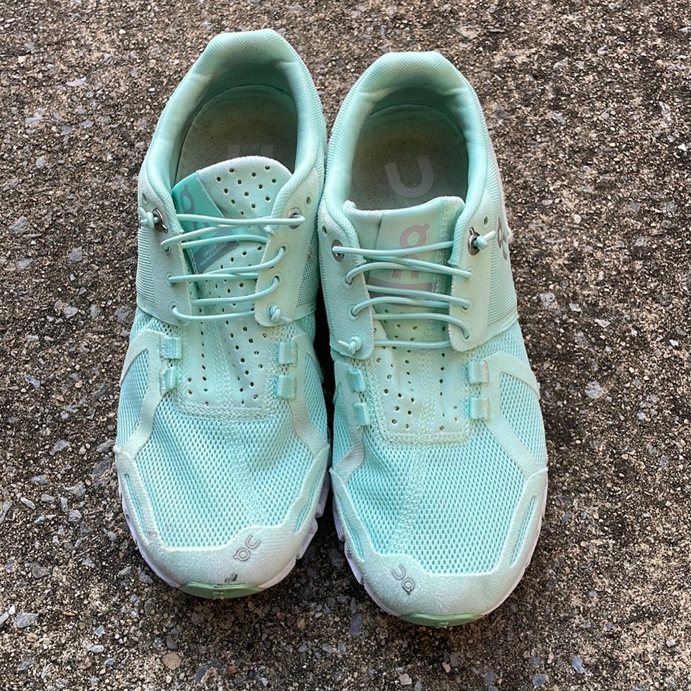 On Running Cloud Womens Size 7.5 (used)